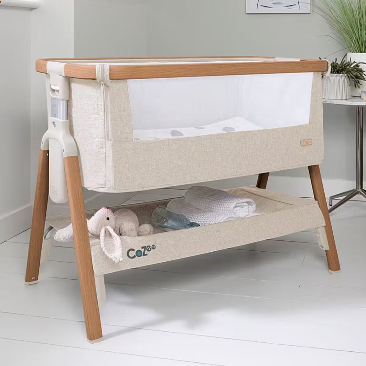 Tutti Bambini Cozee Bedside Crib