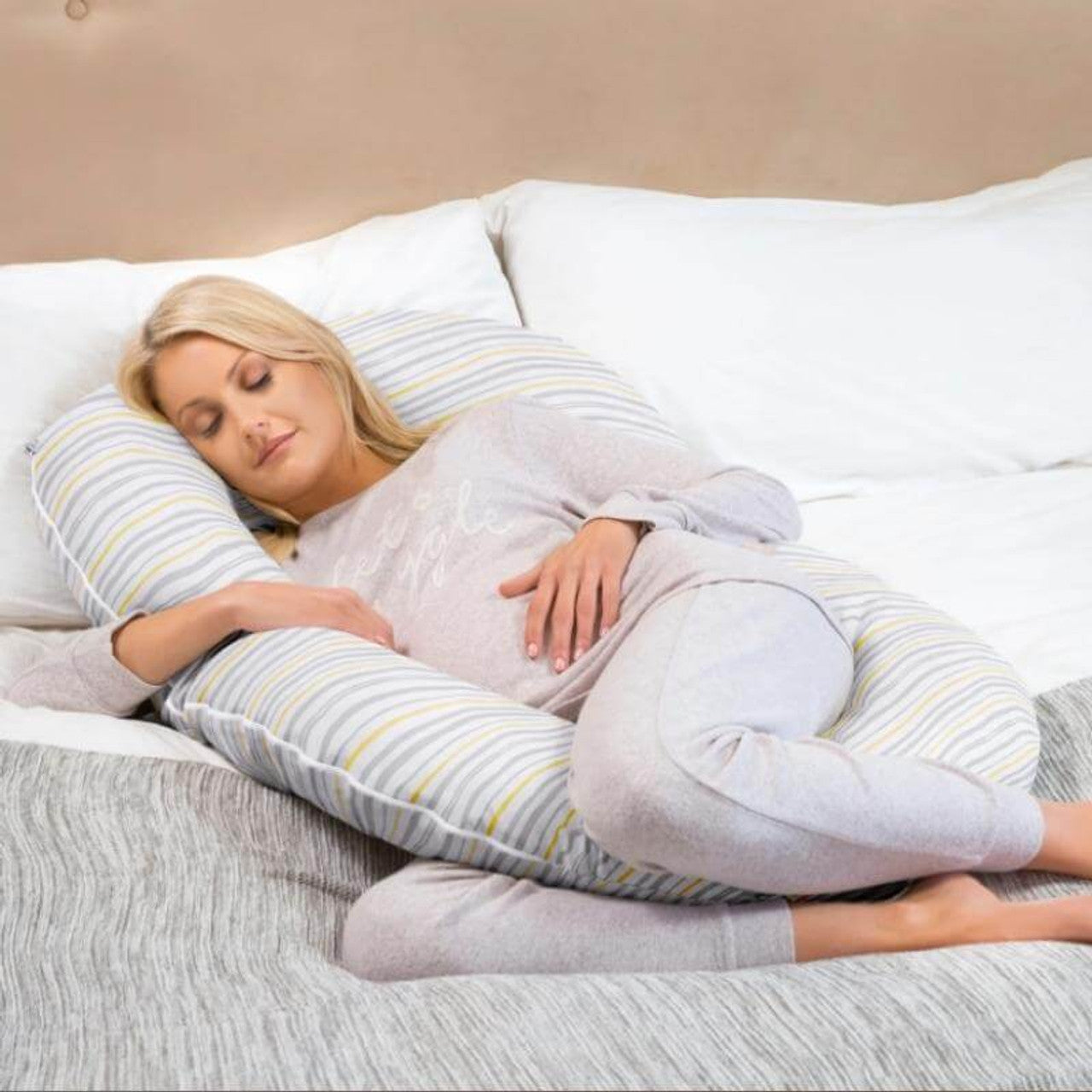 Clevamama Mum2Me Maternity Pillow & Baby Pod