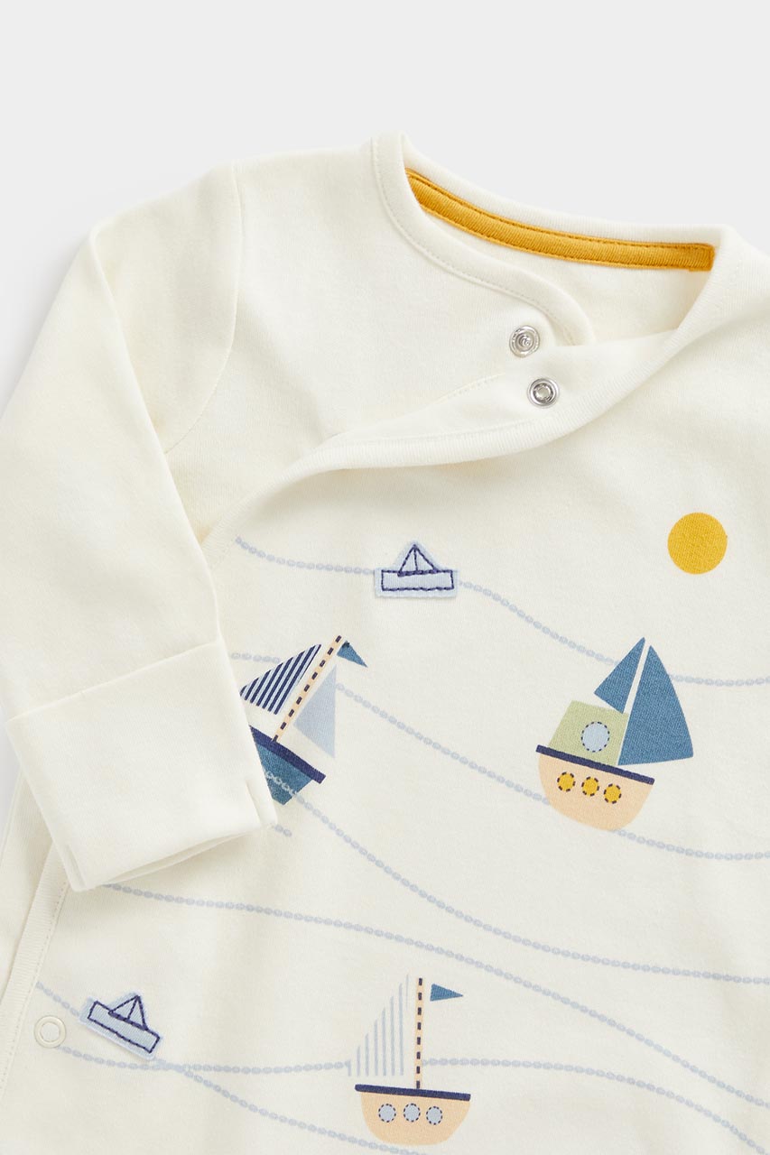 Boat All-In-One And Hat Set