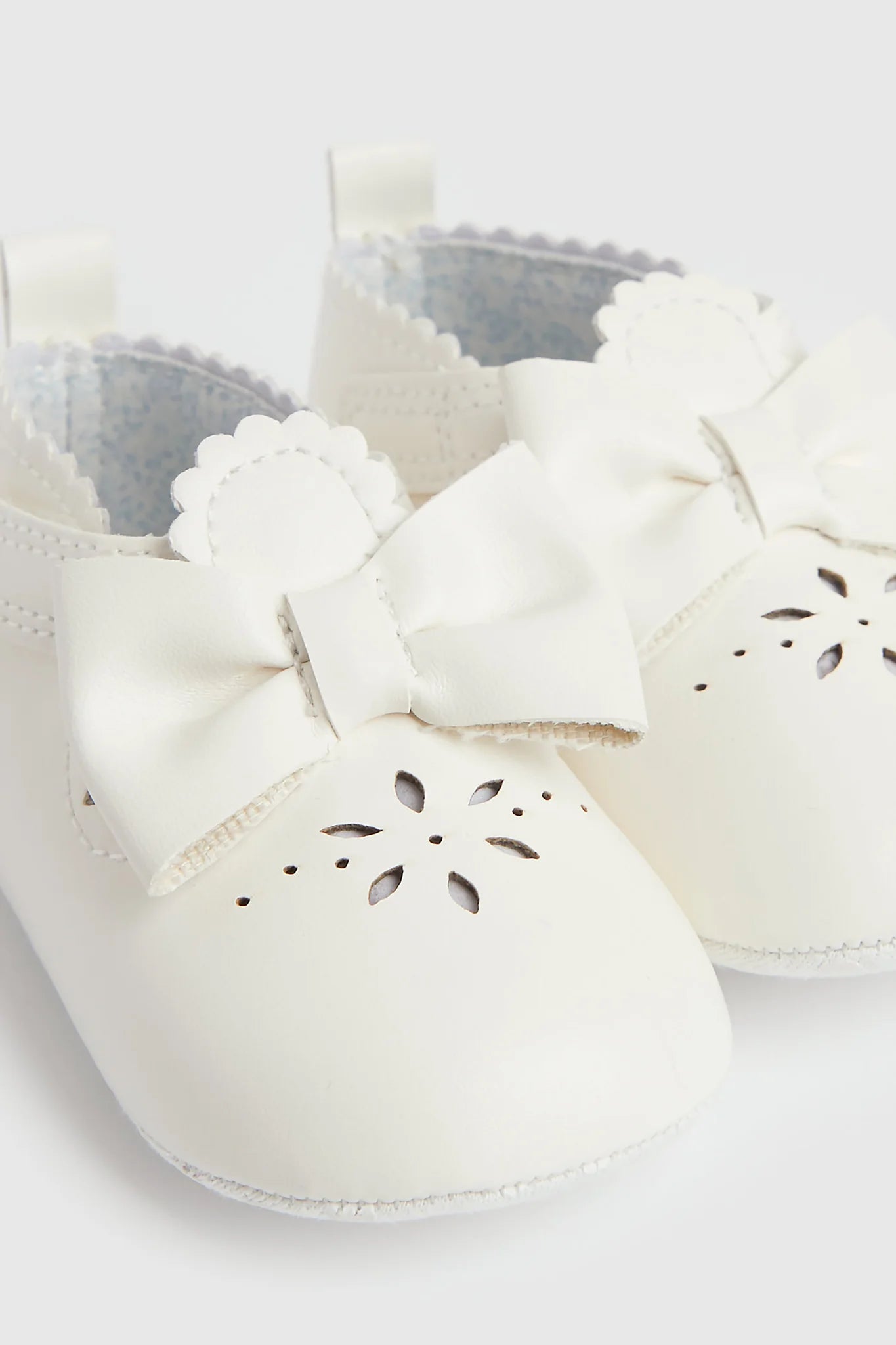 Pram Shoes and Headband Set